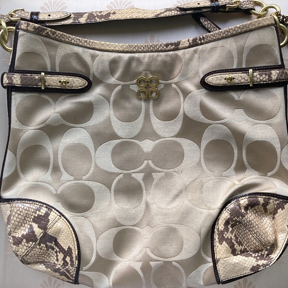 COACH classic tan material w/reptile pattern leather trim hobo purse. $55 - Picture 2 of 15